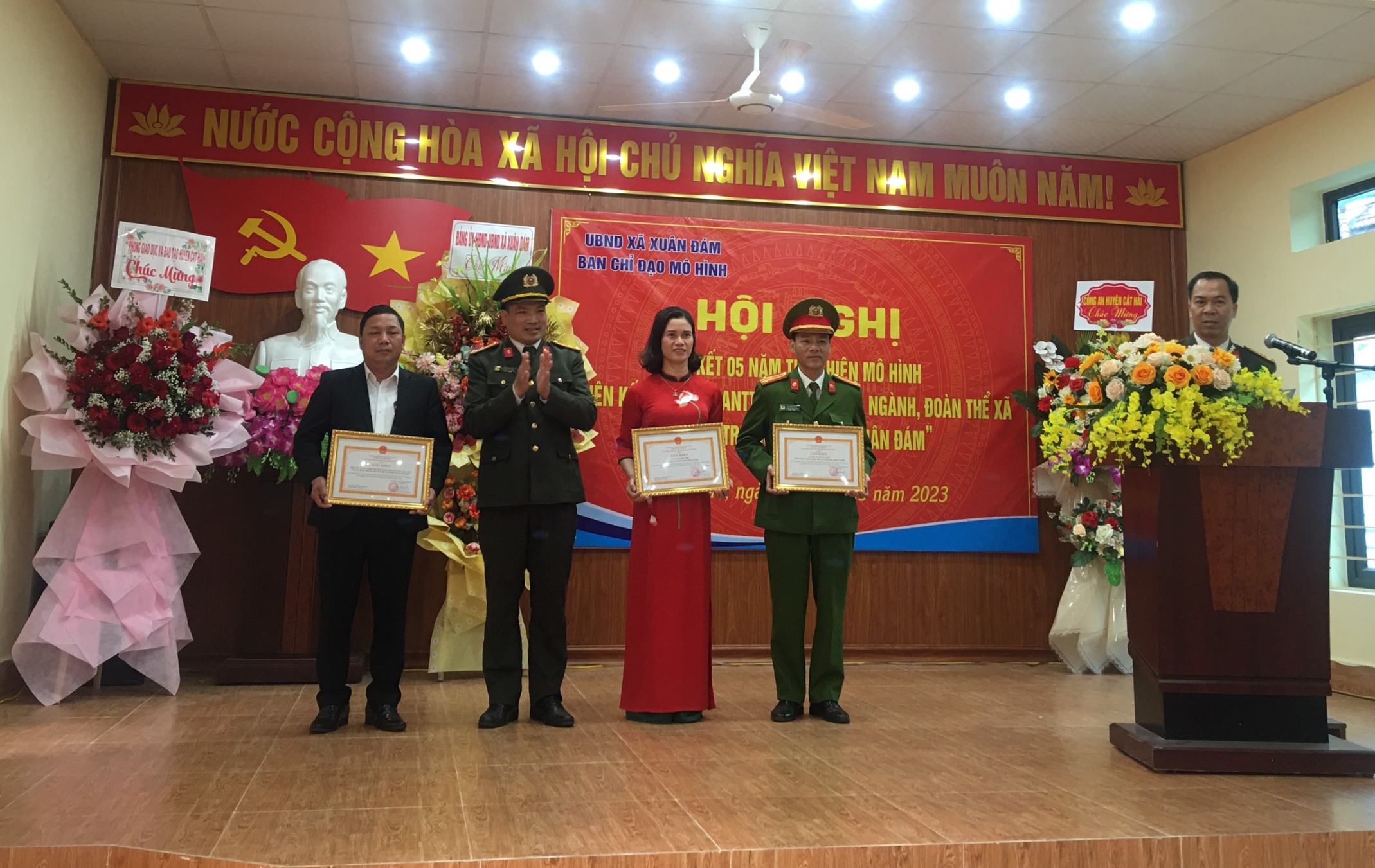 Xã Xuân Đám (Cát Hải): Sơ kết 5 năm mô hình “Liên kết bảo đảm an ninh trật tự giữa các ban, ngành, đoàn thể xã với Trường Tiểu học & THCS Xuân Đám”